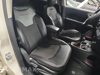 2021 Jeep Compass Trailhawk - miniatura 16