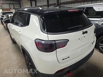 2021 Jeep Compass Trailhawk - miniatura 6