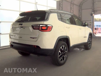 2021 Jeep Compass Trailhawk - miniatura 4