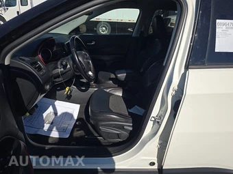 2021 Jeep Compass Trailhawk - miniatura 7