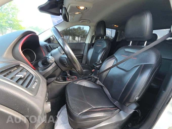 2021 Jeep Compass Trailhawk – miniatura 3