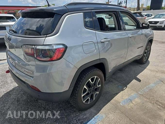 2021 Jeep Compass Trailhawk - miniatura 3