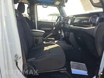 2021 Jeep Gladiator California Edition Crew Cab Medium Bed - miniatura 8