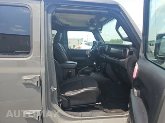 2021 Jeep Gladiator Freedom Edition Crew Cab Medium Bed - miniatura 8