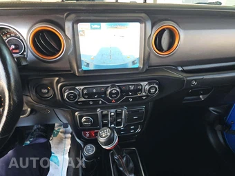 2021 Jeep Gladiator Mojave Crew Cab Medium Bed - miniatura 10