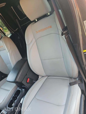 2021 Jeep Gladiator Mojave Crew Cab Medium Bed - miniatura 3