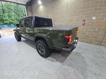 2021 Jeep Gladiator Overland Crew Cab Medium Bed - miniatura 2