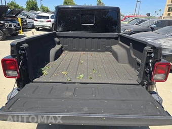 2021 Jeep Gladiator Overland Crew Cab Medium Bed - miniatura 16