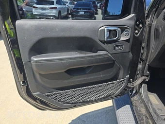 2021 Jeep Gladiator Overland Crew Cab Medium Bed - miniatura 9