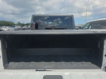 2021 Jeep Gladiator Overland Crew Cab Medium Bed - miniatura 16