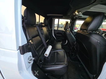 2021 Jeep Gladiator Overland Crew Cab Medium Bed - miniatura 14