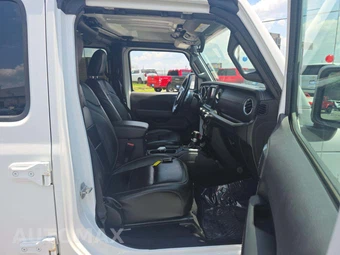 2021 Jeep Gladiator Overland Crew Cab Medium Bed - miniatura 15