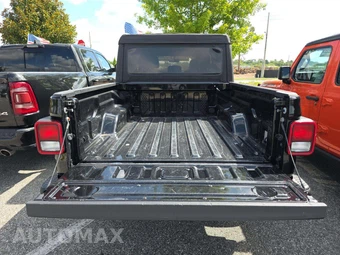 2021 Jeep Gladiator Rubicon Crew Cab Medium Bed - miniatura 14