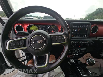 2021 Jeep Gladiator Rubicon Crew Cab Medium Bed - miniatura 11
