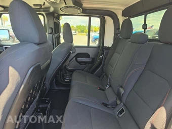 2021 Jeep Gladiator Rubicon Crew Cab Medium Bed - miniatura 10