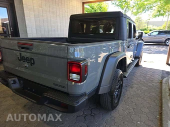2021 Jeep Gladiator Rubicon Crew Cab Medium Bed - miniatura 3