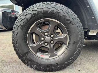 2021 Jeep Gladiator Rubicon Crew Cab Medium Bed - miniatura 21