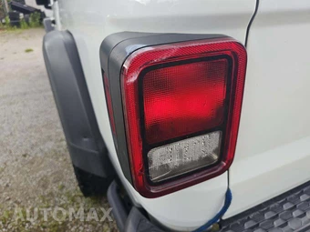2021 Jeep Gladiator Rubicon Crew Cab Medium Bed - miniatura 25