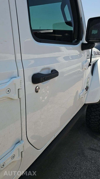 2021 Jeep Gladiator Rubicon Crew Cab Medium Bed - miniatura 21