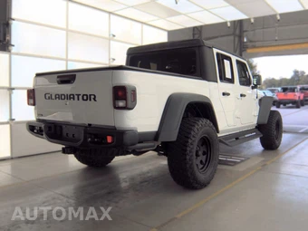 2021 Jeep Gladiator Rubicon Crew Cab Medium Bed - miniatura 4