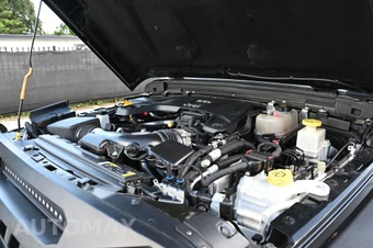 2021 Jeep Gladiator Sport Crew Cab Medium Bed - miniatura 16