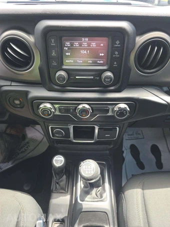 2021 Jeep Gladiator Sport Crew Cab Medium Bed - miniatura 10