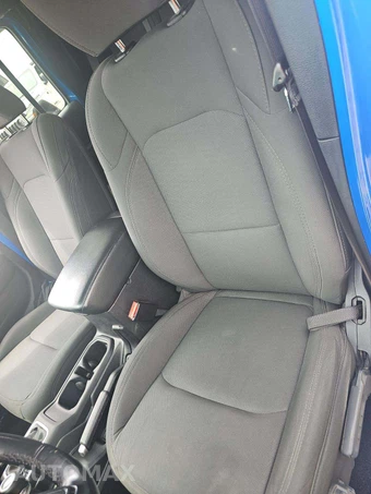 2021 Jeep Gladiator Sport S Edition Crew Cab Medium Bed - miniatura 3
