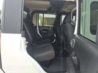 2021 Jeep Gladiator Sport S Edition Crew Cab Medium Bed - miniatura 16