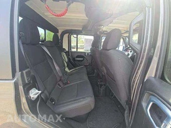2021 Jeep Gladiator Willys Crew Cab Medium Bed - miniatura 17