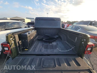 2021 Jeep Gladiator Willys Crew Cab Medium Bed - miniatura 16