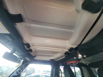 2021 Jeep Gladiator Willys Crew Cab Medium Bed - miniatura 18