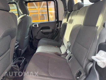 2021 Jeep Gladiator Willys Crew Cab Medium Bed - miniatura 6