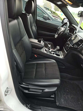 2021 Jeep Grand Cherokee Altitude - miniatura 17