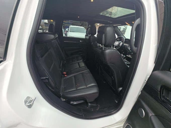 2021 Jeep Grand Cherokee High Altitude Edition - miniatura 16