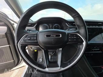 2021 Jeep Grand Cherokee L Laredo - miniatura 10