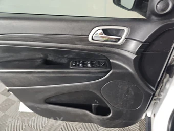 2021 Jeep Grand Cherokee Laredo E Edition - miniatura 9