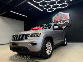 2021 Jeep Grand Cherokee Laredo E Edition - miniatura 3