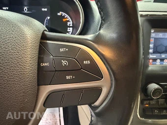 2021 Jeep Grand Cherokee Laredo E Edition - miniatura 30