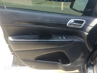 2021 Jeep Grand Cherokee Laredo E Edition – miniatura 15
