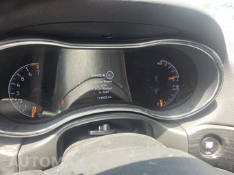 2021 Jeep Grand Cherokee Laredo E Edition – miniatura 18