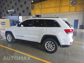 2021 Jeep Grand Cherokee Laredo E Edition - miniatura 6