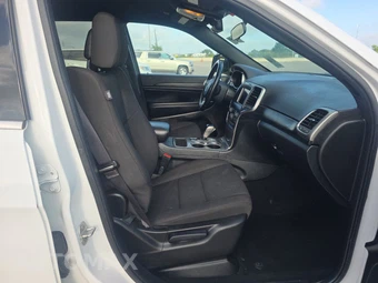 2021 Jeep Grand Cherokee Laredo E Edition - miniatura 8