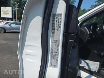 2021 Jeep Grand Cherokee Laredo E Edition - miniatura 5