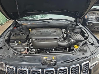 2021 Jeep Grand Cherokee Laredo E Edition - miniatura 18