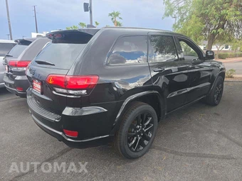 2021 Jeep Grand Cherokee Laredo X - miniatura 3