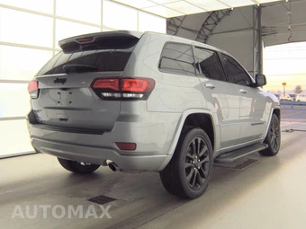 2021 Jeep Grand Cherokee Laredo X - miniatura 4
