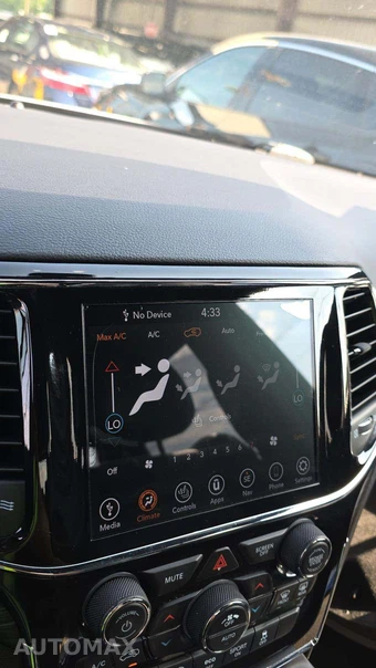 2021 Jeep Grand Cherokee Laredo X - miniatura 25