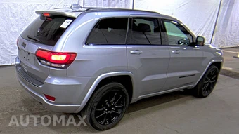 2021 Jeep Grand Cherokee Laredo X - miniatura 4