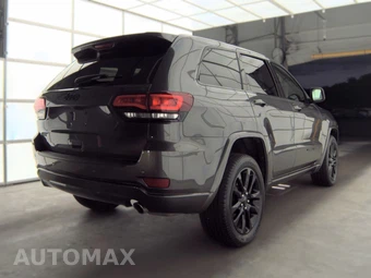 2021 Jeep Grand Cherokee Laredo X - miniatura 4