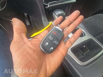 2021 Jeep Grand Cherokee Laredo X - miniatura 5